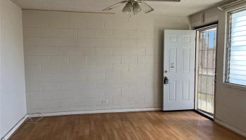 Emerson Plaza condo # 104, Honolulu, Hawaii - photo 4 of 9