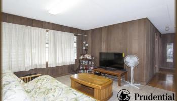 1516 Kamehameha Iv Rd Kalihi-lower, Honolulu home - photo 2 of 11 1516 Kamehameha Iv Rd Kalihi-lower, Honolulu home - photo 2 of 11