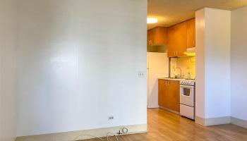 Westview Plaza condo # 401, Honolulu, Hawaii - photo 4 of 19