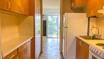 Westview Plaza condo # 401, Honolulu, Hawaii - photo 5 of 19