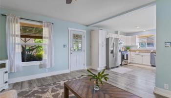 1518  Ala Lani Street Moanalua Valley, Honolulu home - photo 5 of 24