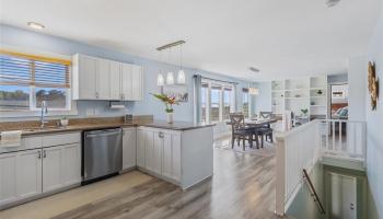 1518  Ala Lani Street Moanalua Valley, Honolulu home - photo 6 of 24