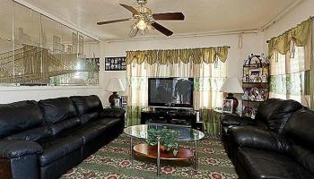 1518 Sing Loy Ln Liliha, Honolulu home - photo 2 of 10 1518 Sing Loy Ln Liliha, Honolulu home - photo 2 of 10