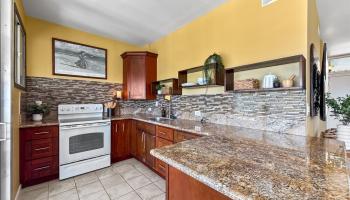 Kamaaina condo # 1402, Honolulu, Hawaii - photo 5 of 20