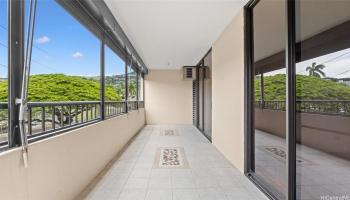 Punahou Chalet condo # 401, Honolulu, Hawaii - photo 1 of 1