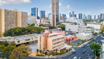 1521 Kalakaua Ave Honolulu - Rental - photo 3 of 12