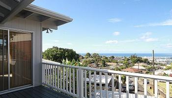 1521 Mawae Pl Alewa Heights, Honolulu home - photo 2 of 11 1521 Mawae Pl Alewa Heights, Honolulu home - photo 2 of 11