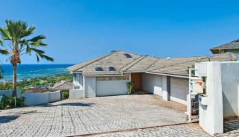1524 Ohialoke St Waialae Iki, Diamond Head home - photo 1 of 15 1524 Ohialoke St Waialae Iki, Diamond Head home - photo 1 of 15