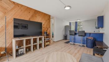 Pensacola Gardens condo # 318, Honolulu, Hawaii - photo 3 of 18