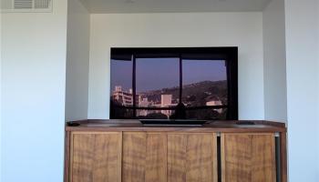 1525 Wilder Ave Honolulu - Rental - photo 5 of 13