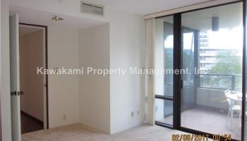 1525 Wilder Ave Honolulu - Rental - photo 3 of 10 1525 Wilder Ave Honolulu - Rental - photo 3 of 10