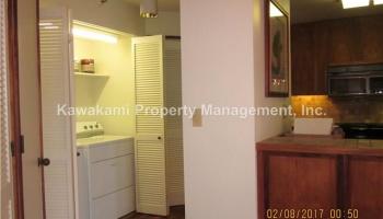 1525 Wilder Ave Honolulu - Rental - photo 5 of 10