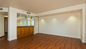 1525 Wilder Ave Honolulu - Rental - photo 6 of 18