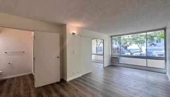 1528 Emerson St Honolulu - Rental - photo 2 of 7