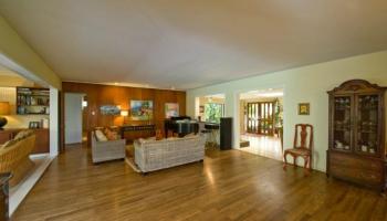 153 Wailupe Circle Wailupe Area, Diamond Head home - photo 1 of 18 153 Wailupe Circle Wailupe Area, Diamond Head home - photo 1 of 18
