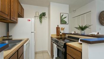 Village Maluhia condo # 205, Honolulu, Hawaii - photo 2 of 11