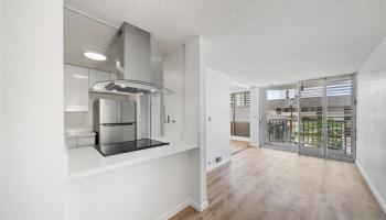 Village Maluhia condo # 208, Honolulu, Hawaii - photo 2 of 12