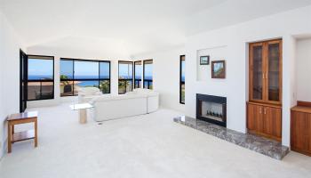 154 Maono Place Honolulu - Rental - photo 2 of 25