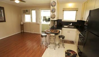 Carlton Place condo # B7, Honolulu, Hawaii - photo 2 of 20 Carlton Place condo # B7, Honolulu, Hawaii - photo 2 of 20