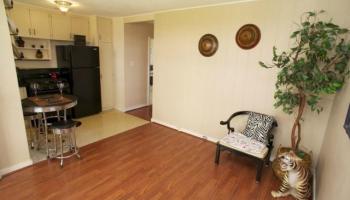 Carlton Place condo # B7, Honolulu, Hawaii - photo 4 of 20 Carlton Place condo # B7, Honolulu, Hawaii - photo 4 of 20