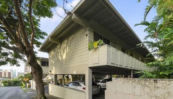 Carlton Place condo # B1, Honolulu, Hawaii - photo 3 of 24