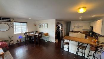 1541  Palolo Ave Palolo, Diamond Head home - photo 3 of 9