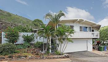 1542 Ahuawa Loop Waialae Nui Vly, Diamond Head home - photo 1 of 18 1542 Ahuawa Loop Waialae Nui Vly, Diamond Head home - photo 1 of 18