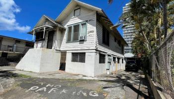 1542  Keeaumoku St Makiki Area, Honolulu home - photo 2 of 11
