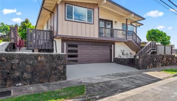 1545  Ala Mahamoe Street Moanalua Gardens, Honolulu home - photo 2 of 25