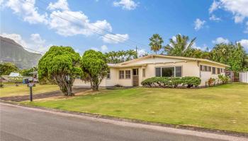 1546 Ulupii Street Olomana, Kailua home - photo 1 of 25 1546 Ulupii Street Olomana, Kailua home - photo 1 of 25
