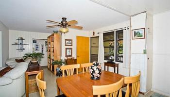 1548 Kalaepaa Dr Kalihi Valley, Honolulu home - photo 4 of 20 1548 Kalaepaa Dr Kalihi Valley, Honolulu home - photo 4 of 20