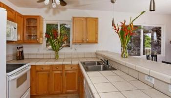 1548 Laumaile St Kalihi-upper, Honolulu home - photo 2 of 8 1548 Laumaile St Kalihi-upper, Honolulu home - photo 2 of 8