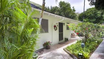 1550 Kalaniwai Pl Kalani Iki, Diamond Head home - photo 2 of 20 1550 Kalaniwai Pl Kalani Iki, Diamond Head home - photo 2 of 20