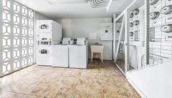 Rycroft Terrace condo # 212, Honolulu, Hawaii - photo 6 of 11