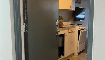 Rycroft Terrace condo # 418, Honolulu, Hawaii - photo 6 of 11