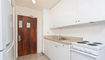 Rycroft Terrace condo # 418, Honolulu, Hawaii - photo 5 of 6