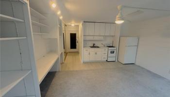 1550 Wilder Ave Honolulu - Rental - photo 3 of 8