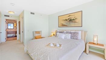 The Watermark condo # 1603, Honolulu, Hawaii - photo 4 of 16