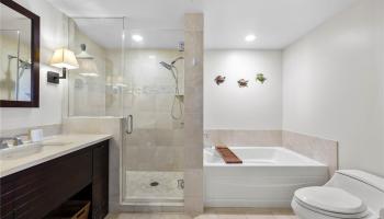 1551 Ala Wai Blvd Honolulu - Rental - photo 5 of 16