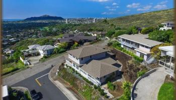 1555 Kamole St Waialae Iki, Diamond Head home - photo 1 of 24 1555 Kamole St Waialae Iki, Diamond Head home - photo 1 of 24