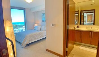 1555 Kapiolani Blvd Honolulu - Rental - photo 5 of 22