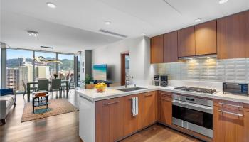 1555 Kapiolani Blvd Honolulu - Rental - photo 3 of 16