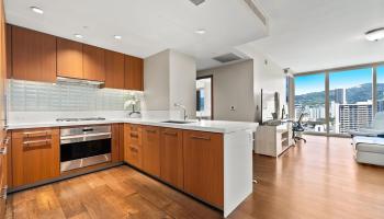 One Ala Moana condo # 1615, Honolulu, Hawaii - photo 6 of 25