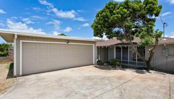 1558 Epukane Street Foster Village, PearlCity home - photo 1 of 23 1558 Epukane Street Foster Village, PearlCity home - photo 1 of 23