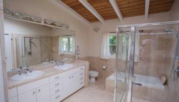 156 Kakahiaka St Kailua Estates, Kailua home - photo 5 of 7
