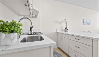 Kapiolani Terrace condo # 1613, Honolulu, Hawaii - photo 2 of 22