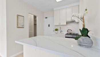 Kapiolani Terrace condo # 1613, Honolulu, Hawaii - photo 2 of 22