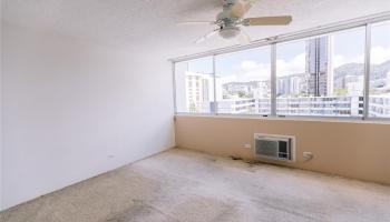 Kapiolani Terrace condo # 617, Honolulu, Hawaii - photo 6 of 21