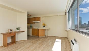 Kapiolani Terrace condo # 805, Honolulu, Hawaii - photo 5 of 10