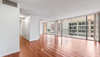 Princess Leilani condo # 406, Honolulu, Hawaii - photo 4 of 25